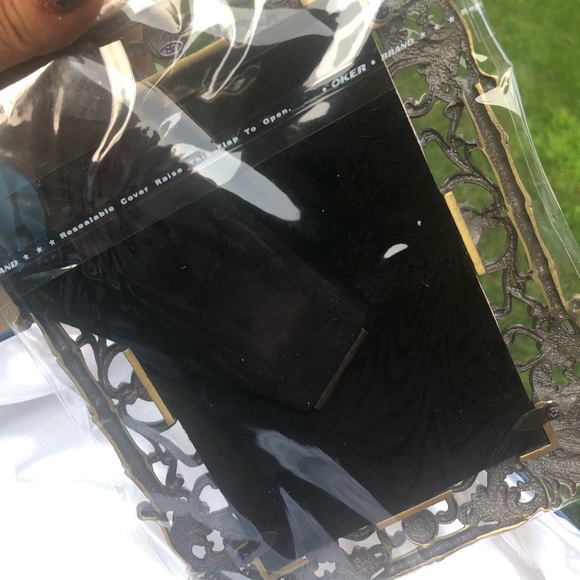 L36: beautiful Collectibles embellished metal photo frame ! Fits 3.5 x … - Picture 12 of 14